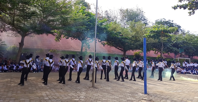 Semarak Demonstrasi Ekstrakurikuler Meriahkan MATSAMA MTsN 1 Way Kanan