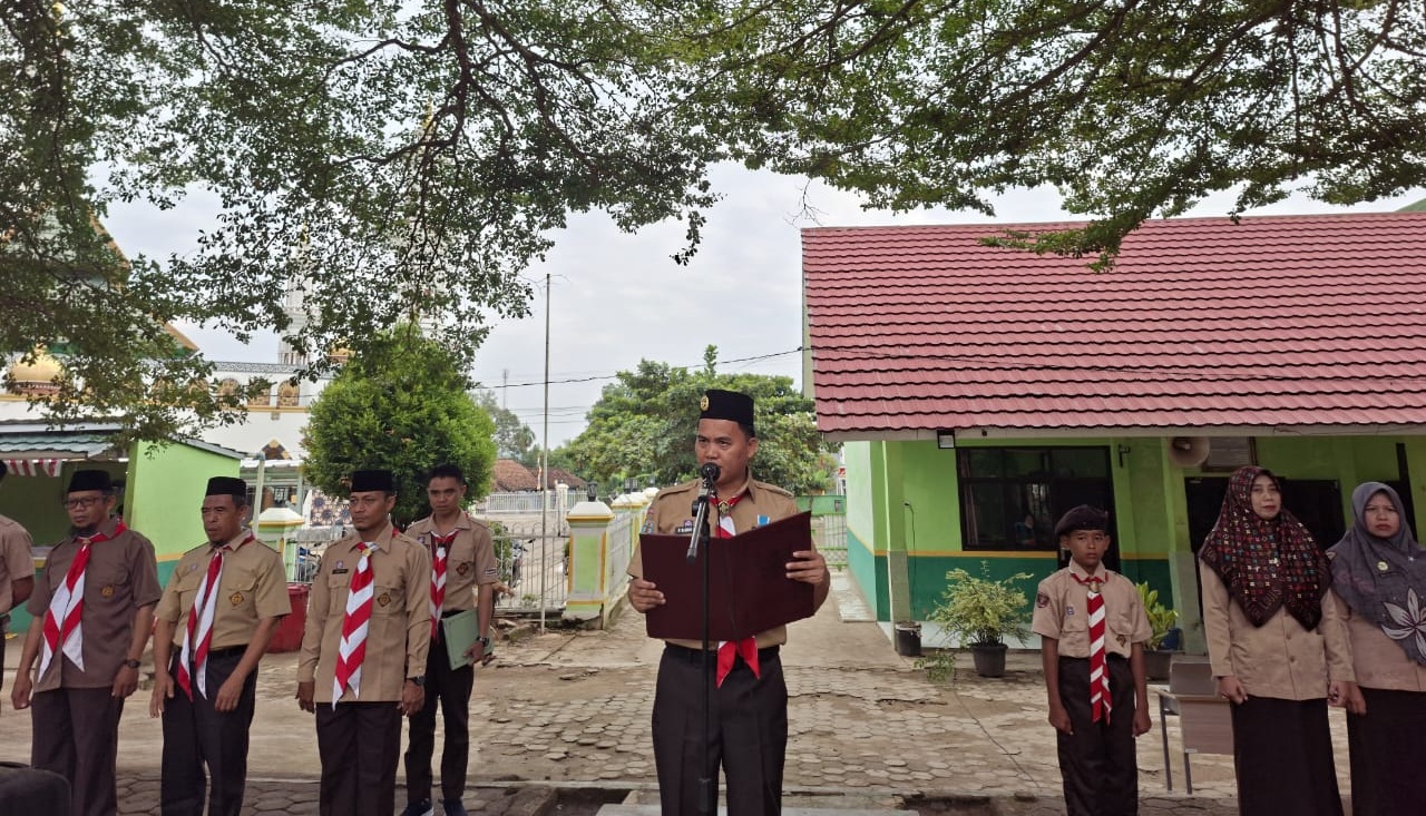 MTsN 1 Way Kanan Gelar Upacara Peringatan Hari Pramuka ke-64