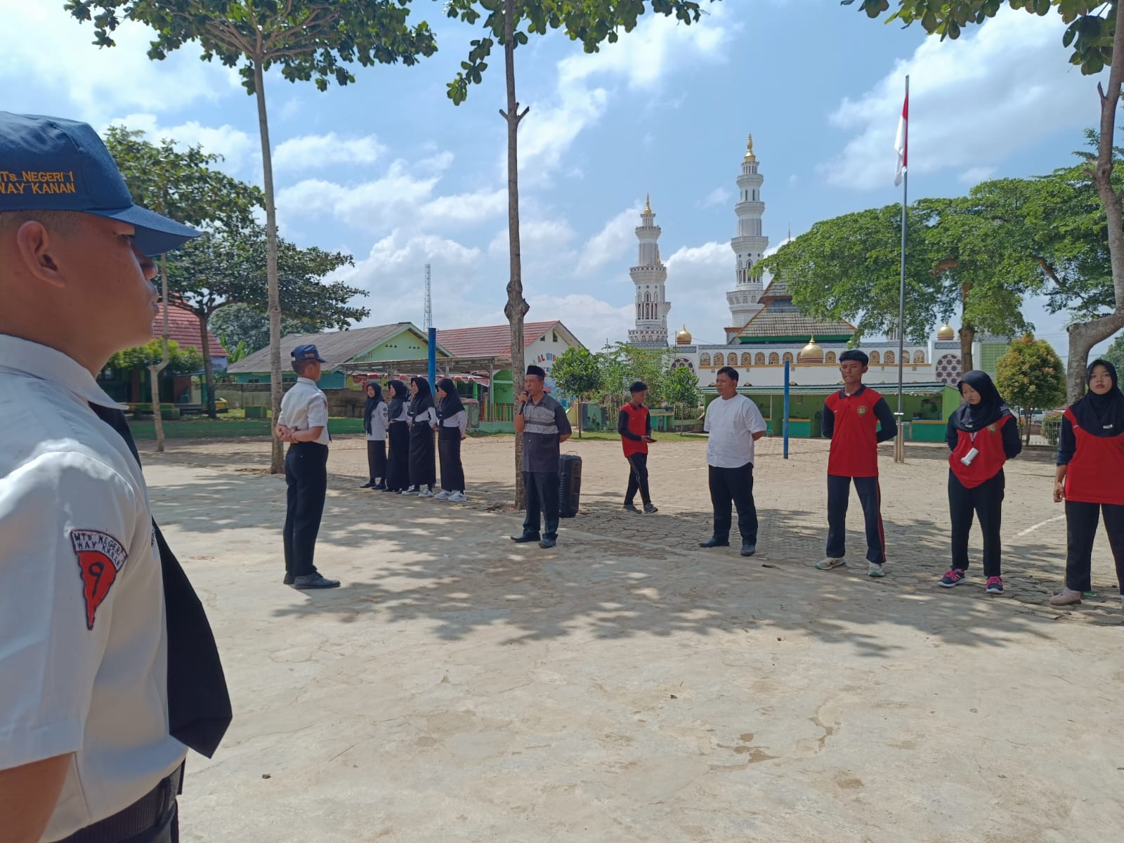 Pembukaan Diklat Paskibra MTsN 1 Way Kanan, Al Fikri Mewakili Kepala Madrasah Resmikan Pelatihan Calon Anggota