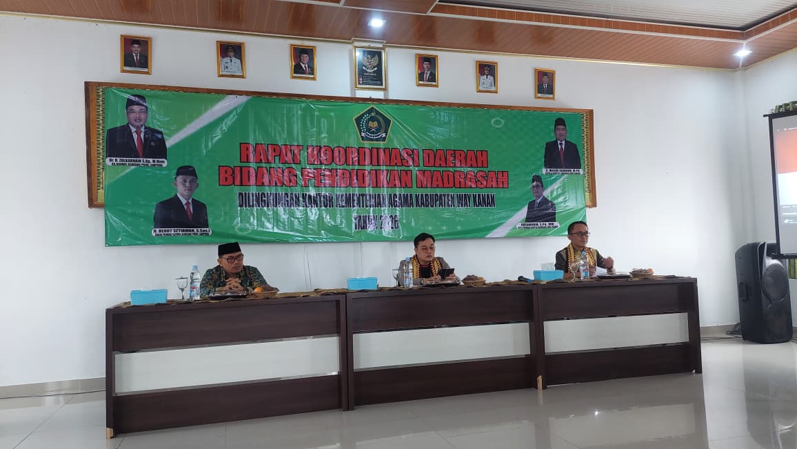 Gambar Berita: Kepala MTsN 1 Way Kanan Hadiri Rakoor Pendidikan Madrasah di Kemenag Way Kanan