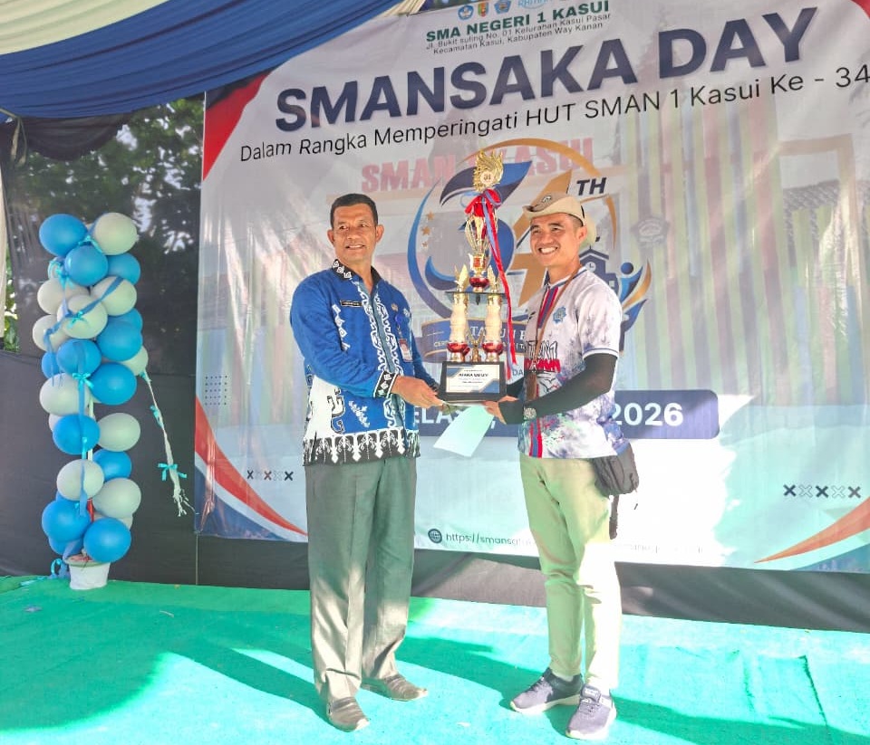 Gambar Berita: MTsN 1 Way Kanan Raih Juara Umum SMANSAKA DAY 2026, Dominasi Berbagai Cabang Lomba di HUT SMAN 1 Kasui
